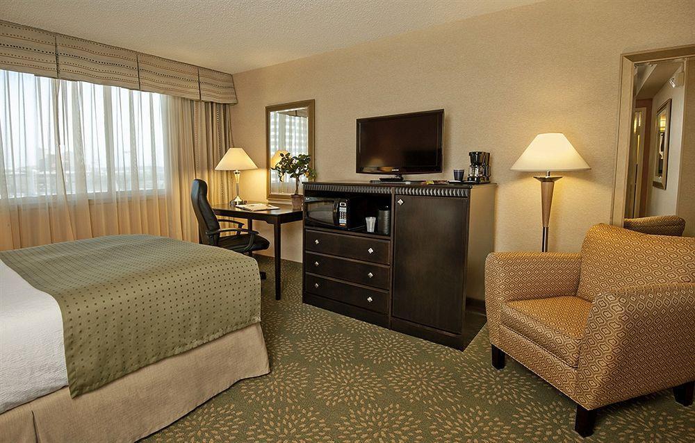 Holiday Inn Alexandria At Carlyle By Ihg Exteriér fotografie
