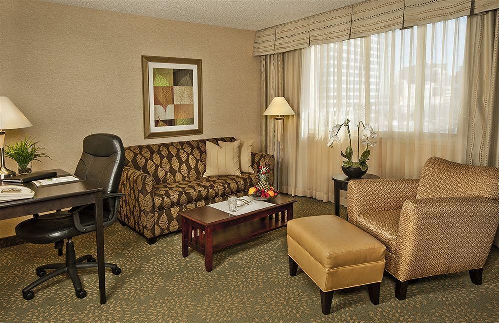 Holiday Inn Alexandria At Carlyle By Ihg Exteriér fotografie